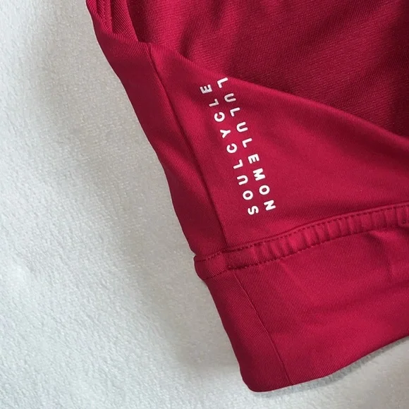 Lululemon Ride & Reflect Bra *lululemon X SoulCycle
Ruby Red - Picture 7 of 10